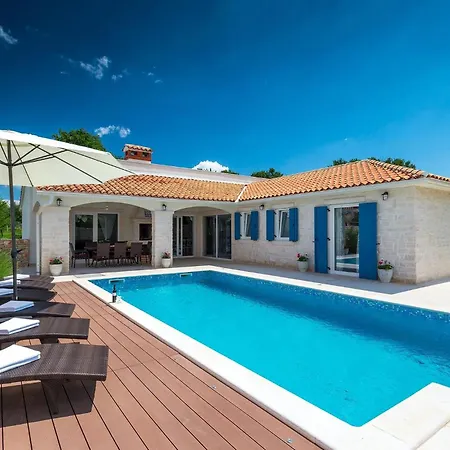 Nada Ferienhaus *