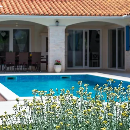 Nada Holiday home