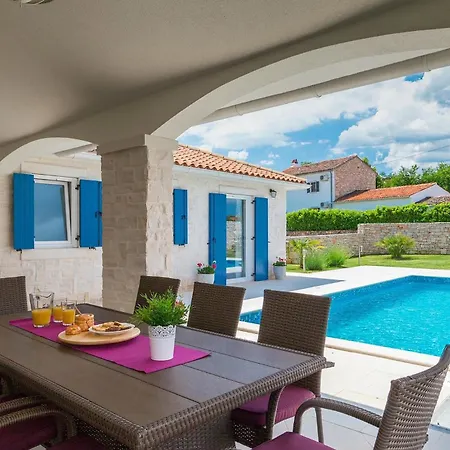 Holiday home Nada