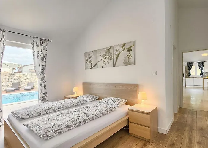 Nada * Ruzici (Sveta Nedelja)